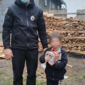 На Рахівщині поліцейські привітали діток з Днем Святого Миколая