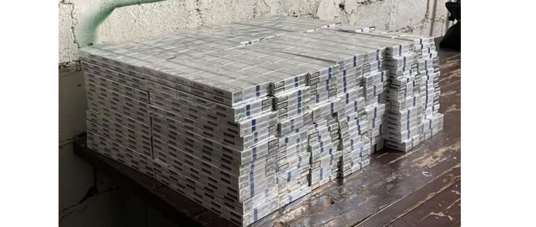 Митники знайшли сигарети в тайниках автівки: на Закарпатті чергова тютюнова контрабанда
