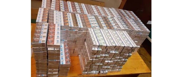 На Закарпатті у потязі знайшли понад 3500 пачок сигарет приховані в аглоруді