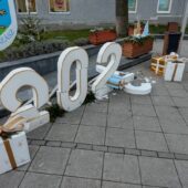 Вночі у Берегові вандали зруйнували святкові декорації