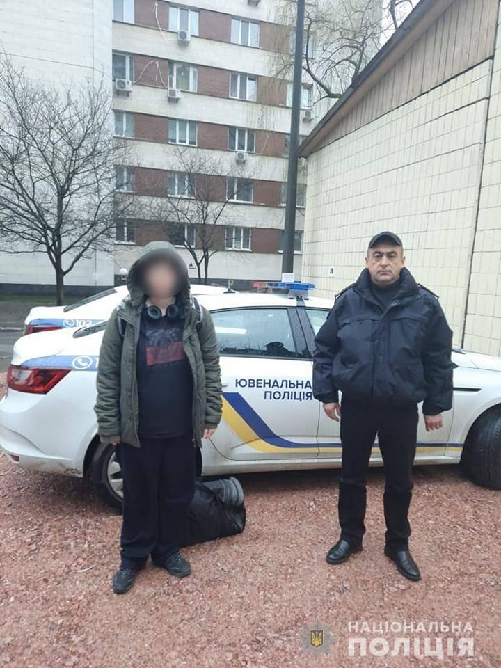 На Закарпатті поліцейські розшукали неповнолітню дівчину, яка зникла два дні тому