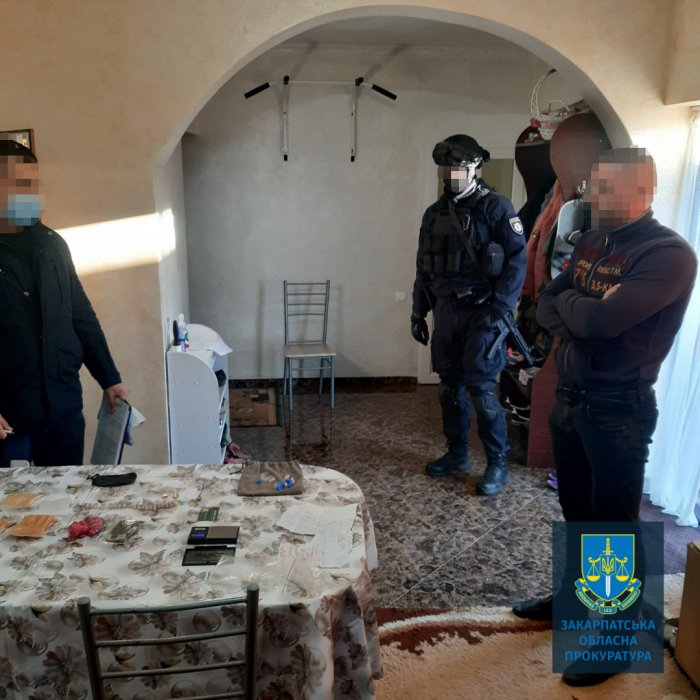 Жителя Мукачівщини, в якого знайшли канабіс і метамфетамін на кількасот тисяч гривень, судитимуть