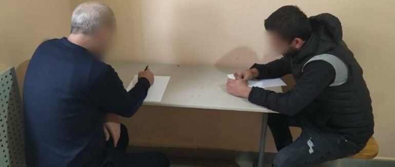 На Закарпатті затримали двійку іноземців, які прямували до кордону