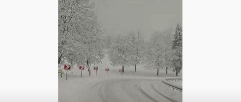 Міжгірщину замело снігом