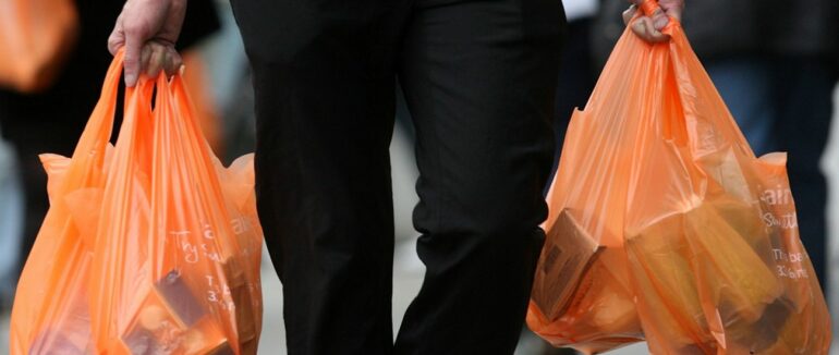 Відсьогодні діє заборона на поліетиленові пакети