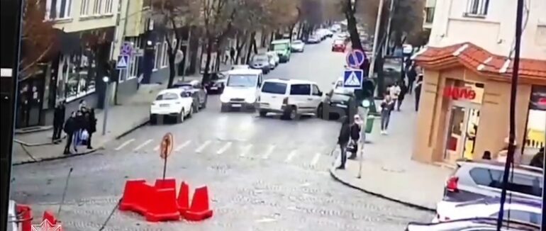 ДТП у центрі Мукачева: п’яний водій в’їхав в авто та втік з місця події