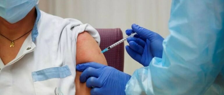 110 тисяч людей не прийшли вчасно за другою дозою вакцини від Covid