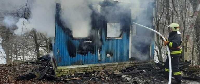 На території лікувально-оздоровчого комплексу у Лумшорах виникла пожежа