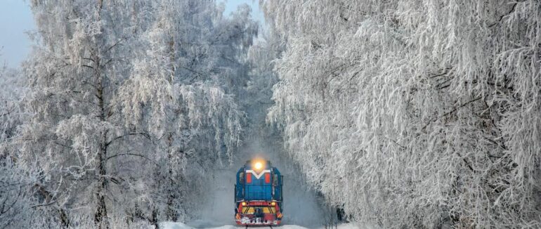 Локомотив зійшов з рейок: на Закарпатті потяги прибувають із запізненням