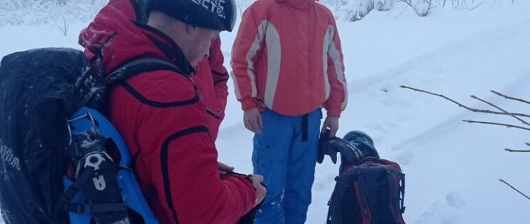 40 людей шукають заблукалого туриста на полонині Руна