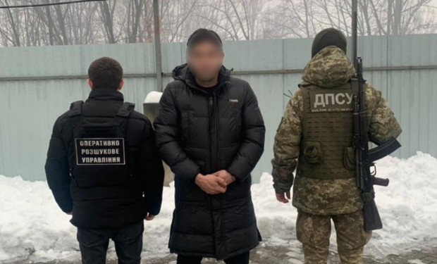 На Закарпатті затримали громадянина Пакистану, який незаконно переправляв до Євросоюзу своїх земляків