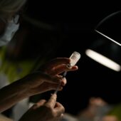 Хрипота в голосі: перші ознаки захворювання “Омікроном”