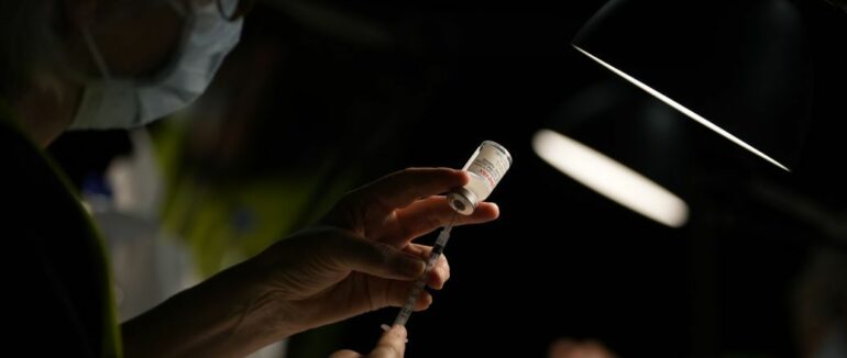 Хрипота в голосі: перші ознаки захворювання “Омікроном”