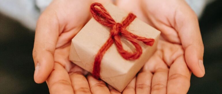 Як зустріти Новий рік наодинці і не занудьгувати: корисні поради та ідеї для святкування