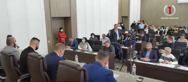 Доленосна сесія: Ужгородські районні обранці вирішили долю ужгородської районної клінічної лікарні (ВІДЕО)