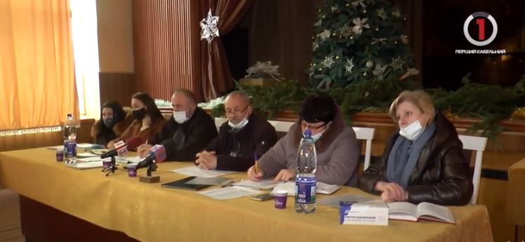 Спір навколо реорганізації: сесія Бедевлянської сільської ради (ВІДЕО)