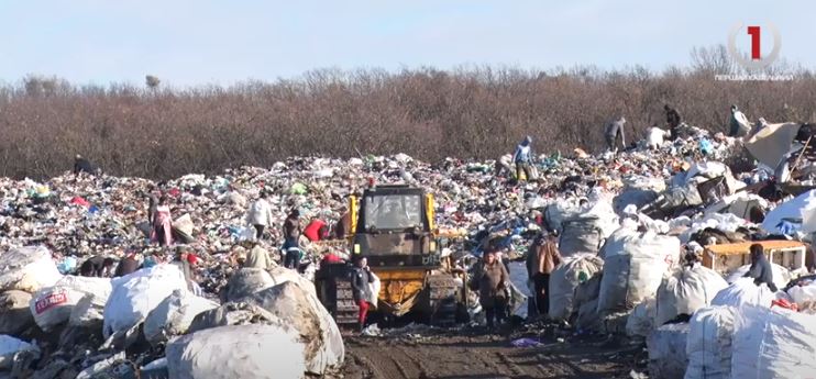 Заповнене вщент: ужгородське сміттєзвалище на межі екологічної катастрофи (ФОТО, ВІДЕО)