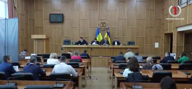 Платні послуги та транспортні питання: засідання виконавчого комітету Ужгородської міськради (ВІДЕО)
