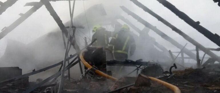 На Тячівщині за півтори години горіли дві житлові будівлі