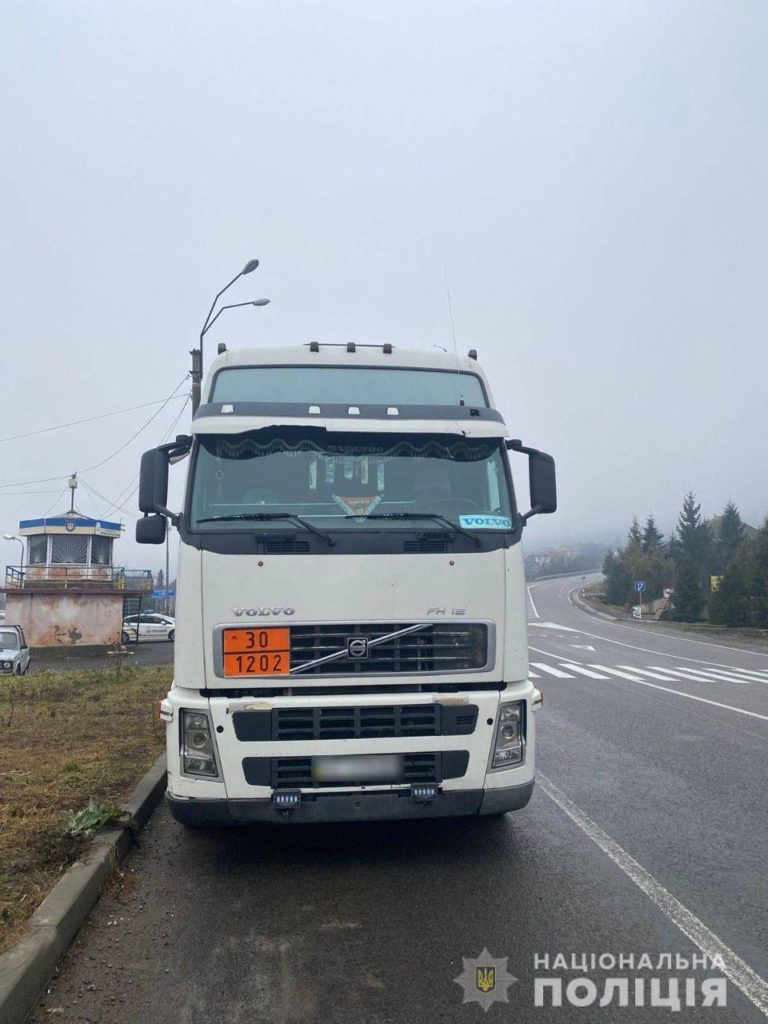 На Закарпатті поліція вилучила майже 15 тонн палива, за яке не сплачено акцизний збір
