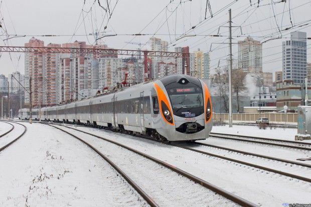 “Укрзалізниця” призначає додаткові дати курсування “Лижного експресу”