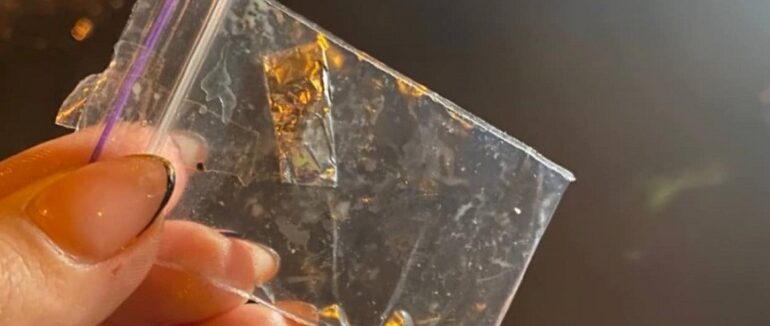 Вночі в Ужгороді затримали чоловіка з наркотиками