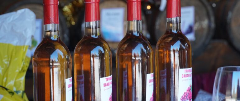 18 сортів вина від 22 виноробів можна спробувати на фестивалі  “Червеному вині”