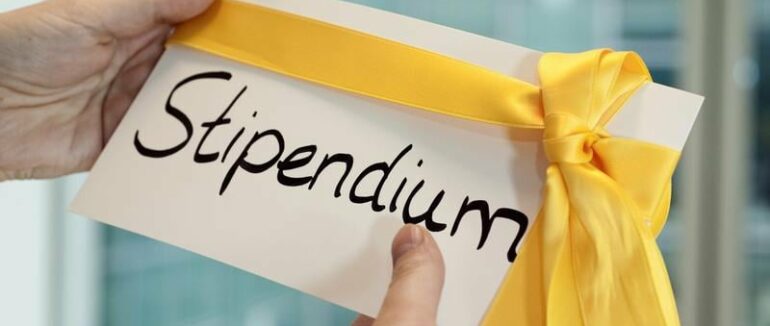 30 учнів Мукачева отримуватимуть щомісяця 1500 гривень стипендії