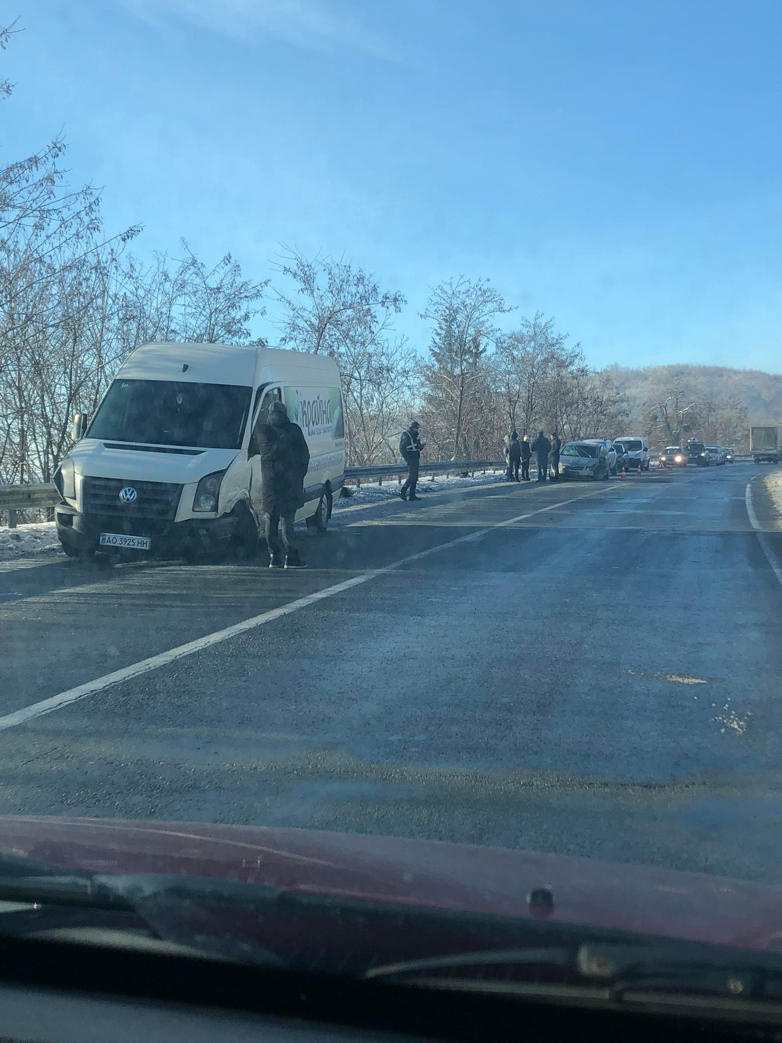 легковик, аварія, ДТП, вантажний автобус, Закарпаття, Чинадієво