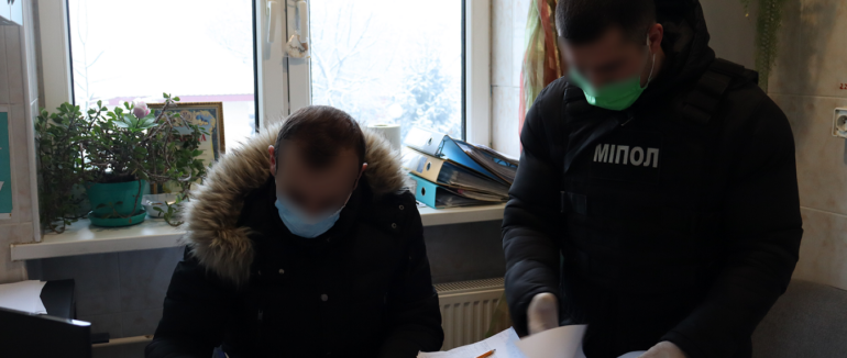 Масштабне викриття на Закарпатті: група зловмисників видавали незаконні сертифікати про вакцинацію