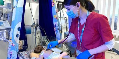 Новонародженому малюку, якого гелікоптером доправили з Ужгорода до Львова, успішно прооперували серце