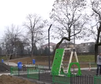 У Мукачеві побудували ще один сквер