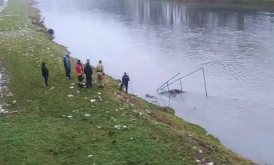 На Закарпатті засуджено вандала, який скинув ханукію у річку