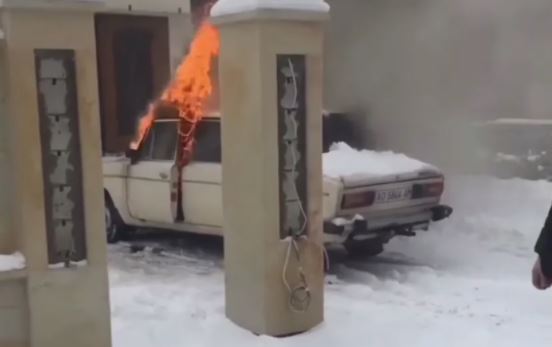 У Свалявському районі горів легковик