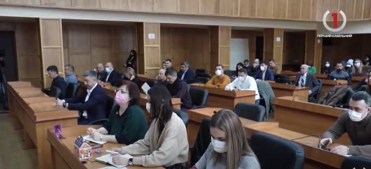 На позачерговій сесії міські обранці виділили мільйон гривень на потреби шкіл (ВІДЕО)