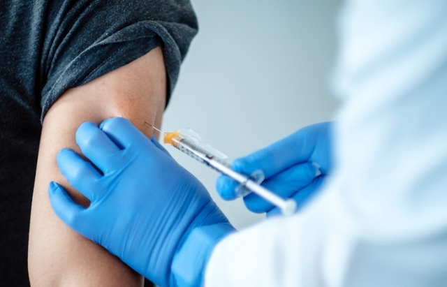 За останній тиждень 2021 року вакцинувалося понад 16 тисяч закарпатців