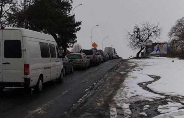 На кордоні з Словаччиною та Угорщиною збираються великі черги