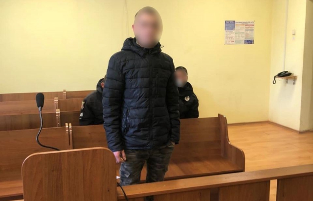 Ужгородець викрав телефон у жінки та оформив на її дані кредити на суму 25 тисяч гривень