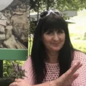 Терміново потребує невідкладної допомоги: вчительці з Мукачева поставили страшний діагноз