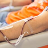 На випадок потреби: ужгородців закликають здати кров для поповнення запасів