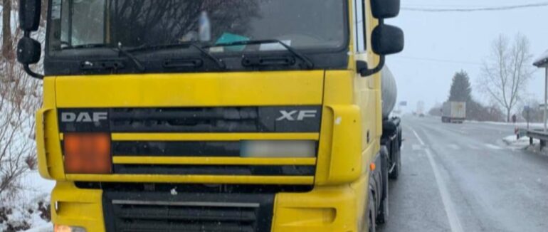 На Закарпатті протягом минулої доби патрульні виявили 5 водіїв, які перевозили небезпечні вантажі