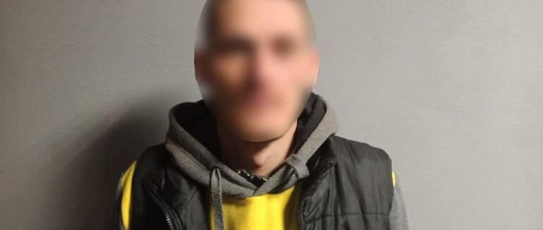 Намагався викрасти оптичний кабель: в Ужгороді затримали зловмисника