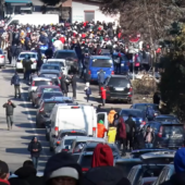 Порятунок та підтримка: українки з дітьми отримують допомогу на кордоні зі Словаччиною (ВІДЕО)