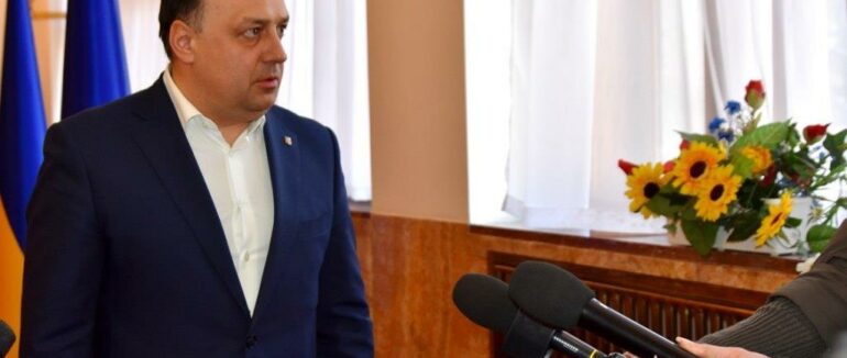 Депутати Закарпатської облради беруть активну участь у гуманітарних місіях