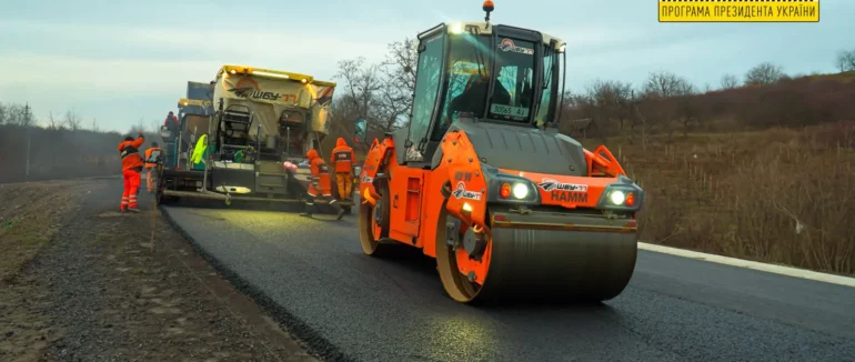 Які дороги відновлюватимуть цього року на Закарпатті