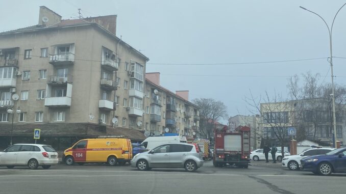 В Ужгороді невідомий повідомив про замінування “Укргазбанку”