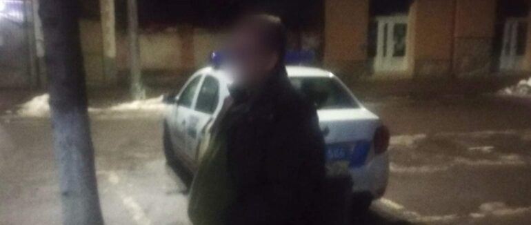 Ввечері у Берегові зловмисник вдерся в чужий будинок