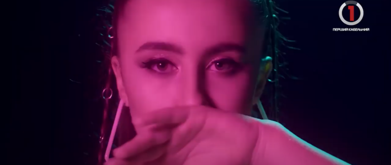 16 годин відеозйомки: закарпатська співачка Jane презентувала новий відеокліп “Покохала” (ВІДЕО)