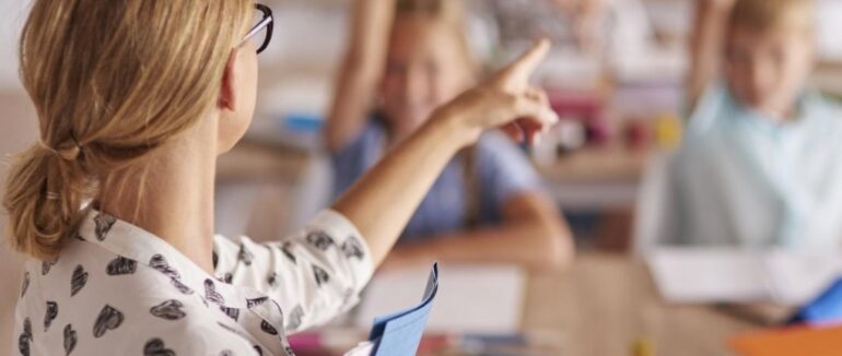 З понеділка учні Мукачева повертаються до шкіл