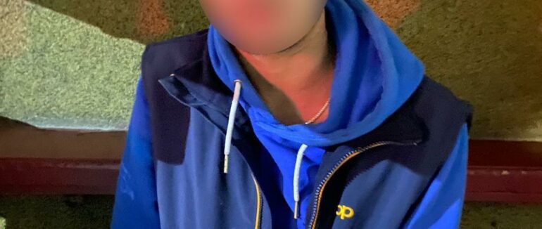 Викрав телефон у перехожого: у Сваляві затримали зловмисника